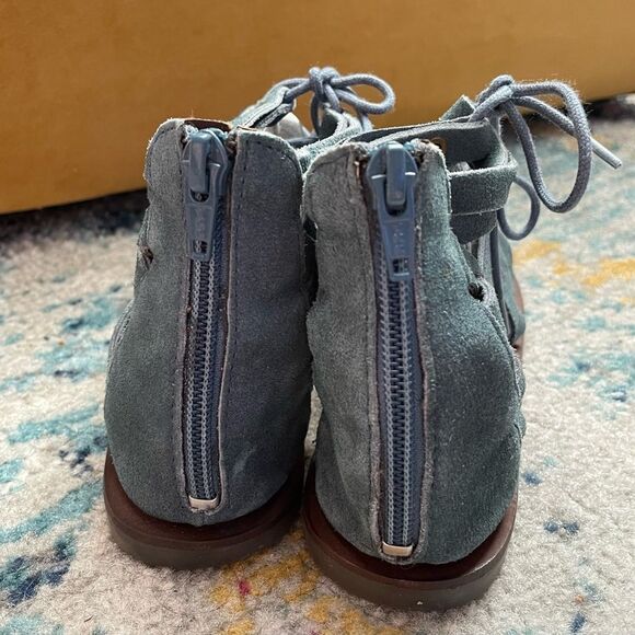 NWT Rebels Jonah Suede Gladiator Sandal in Blue 8 - Picture 4 of 10